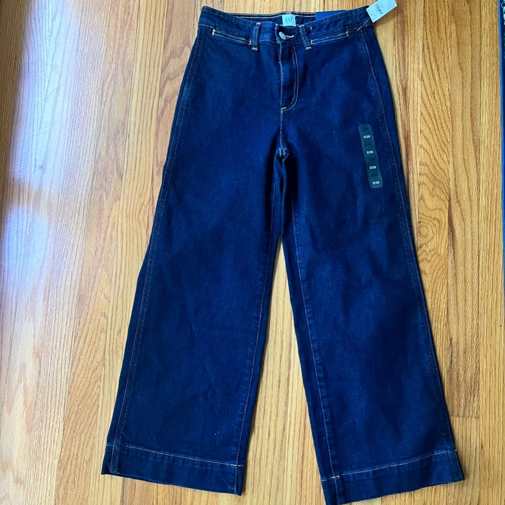 NWT Gap high rise wide leg crop jeans size 2